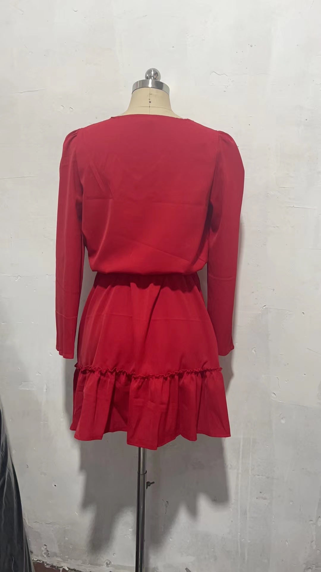 Pleated Long-Sleeve V-Neck Dress WE4U