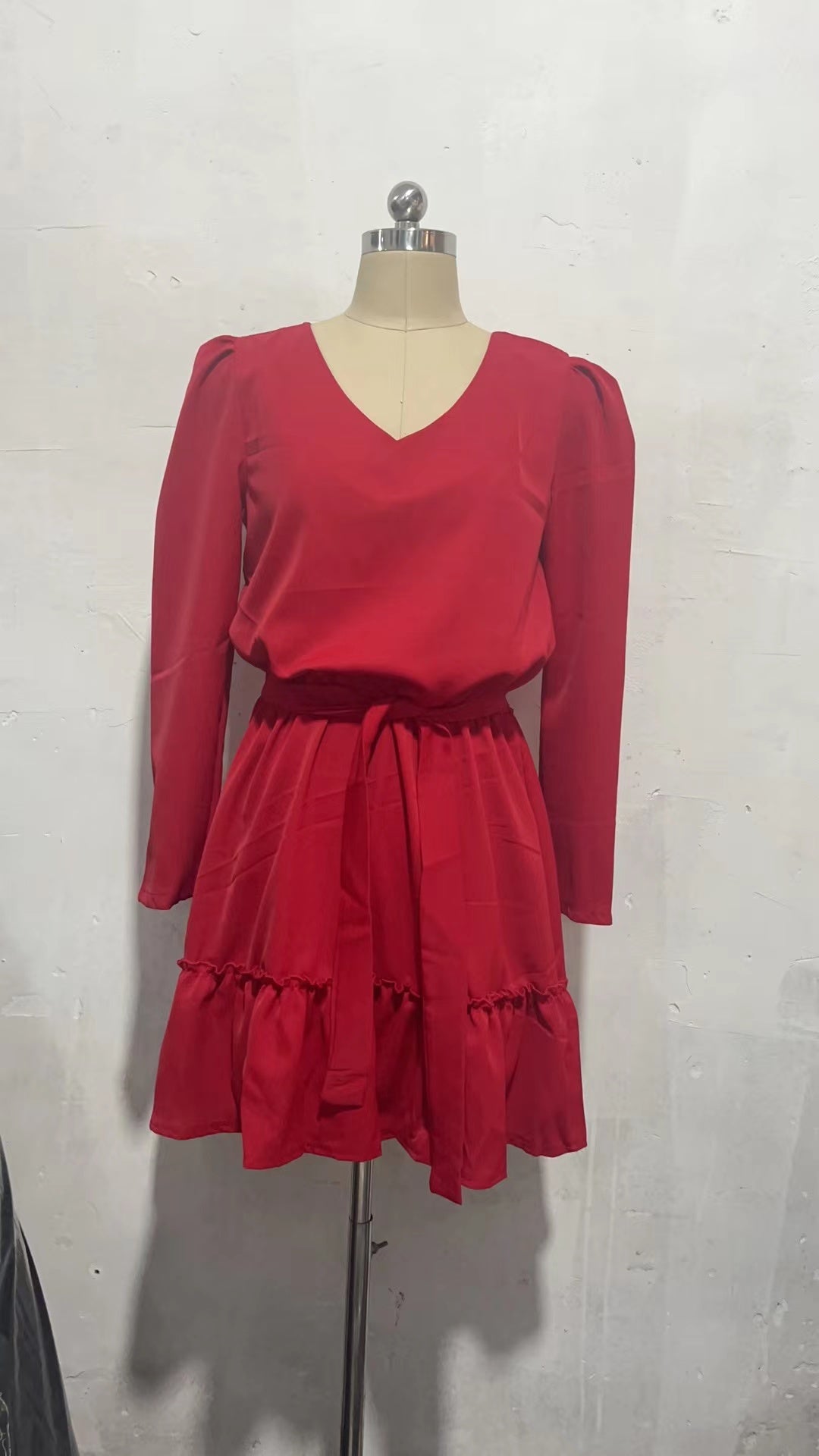 Pleated Long-Sleeve V-Neck Dress WE4U