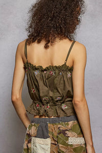 POL Button Down Floral Embroidered Cropped Cami with Lace Detail Thumbnail 4