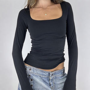 Slim Crew-Neck Long Sleeve Crop Top