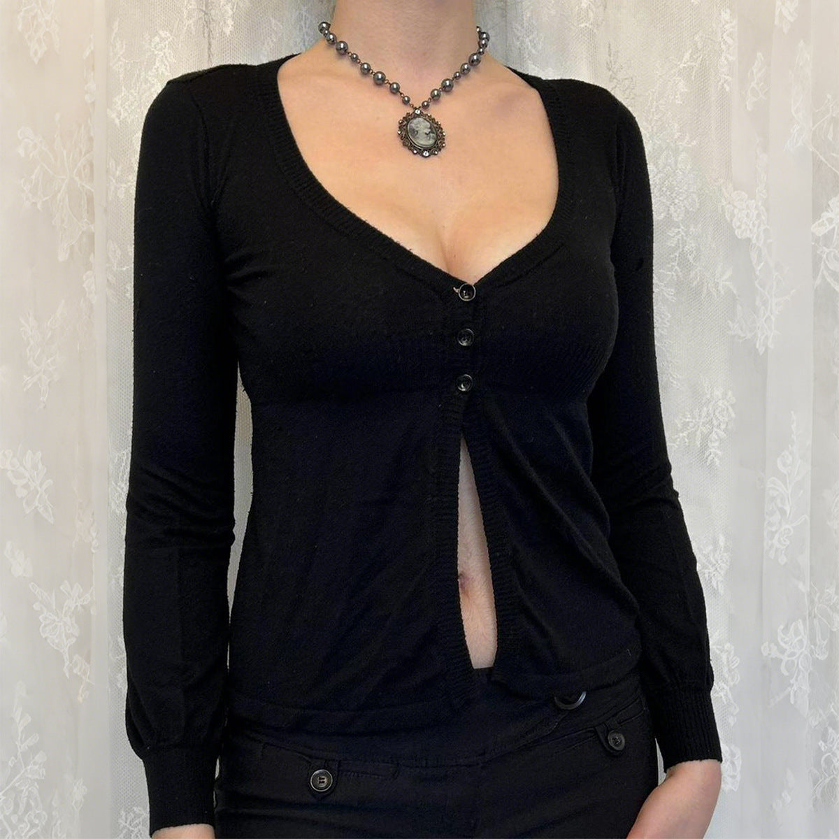 Single-Breasted Long Sleeve Knit Top