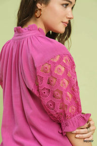 Umgee Linen V-Neck Lace Puff Sleeve Top Thumbnail 5