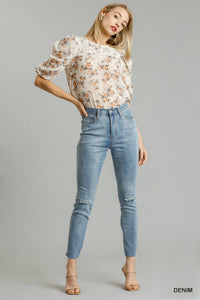 Umgee 5-Pockets Distressed Detail Stretch Denim Skinny Jeans with Unfinished Hem Thumbnail 1